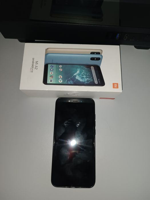 Смартфон Xiaomi mi a2