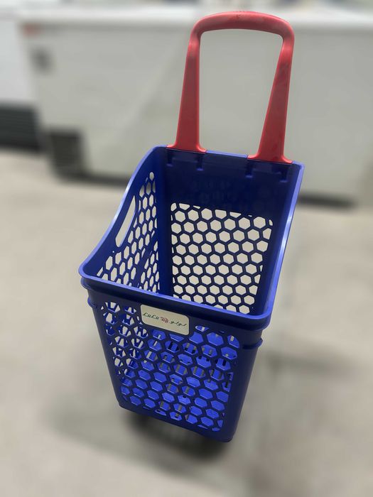 Корзинки пластиковые