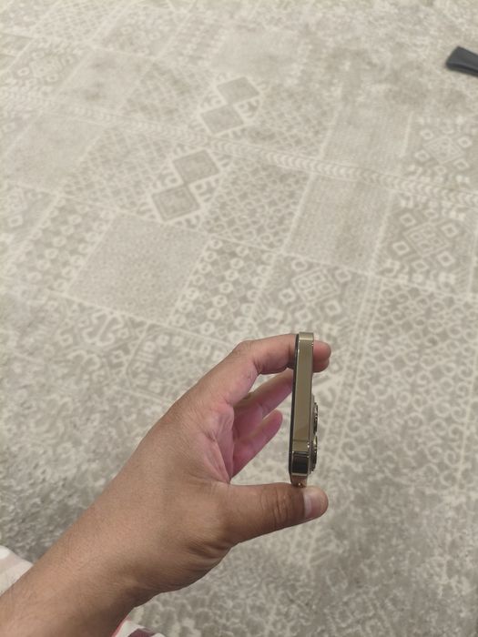 iPhone 13 pro 256GB Gold