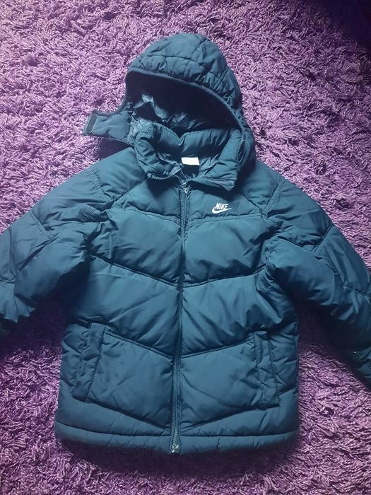 Оригинално яке на Nike 7/8г.