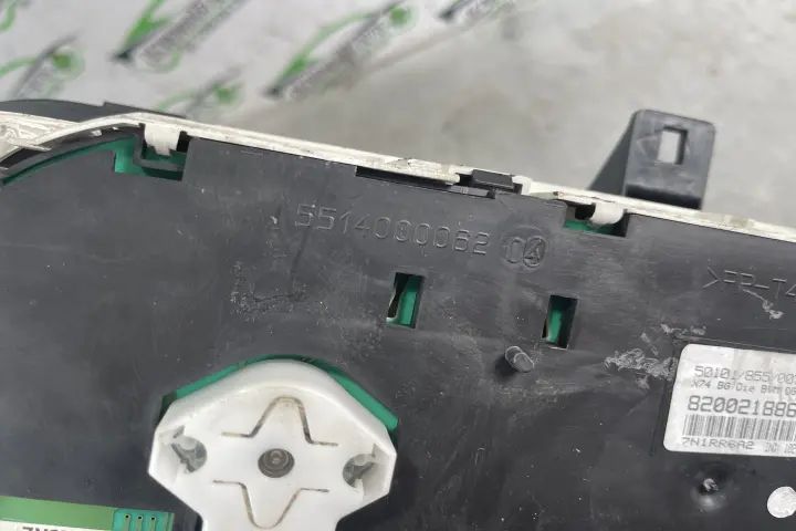 Ceasuri bord 8200218863 Renault Laguna 2001 1.9 DCi MT (107 hp)