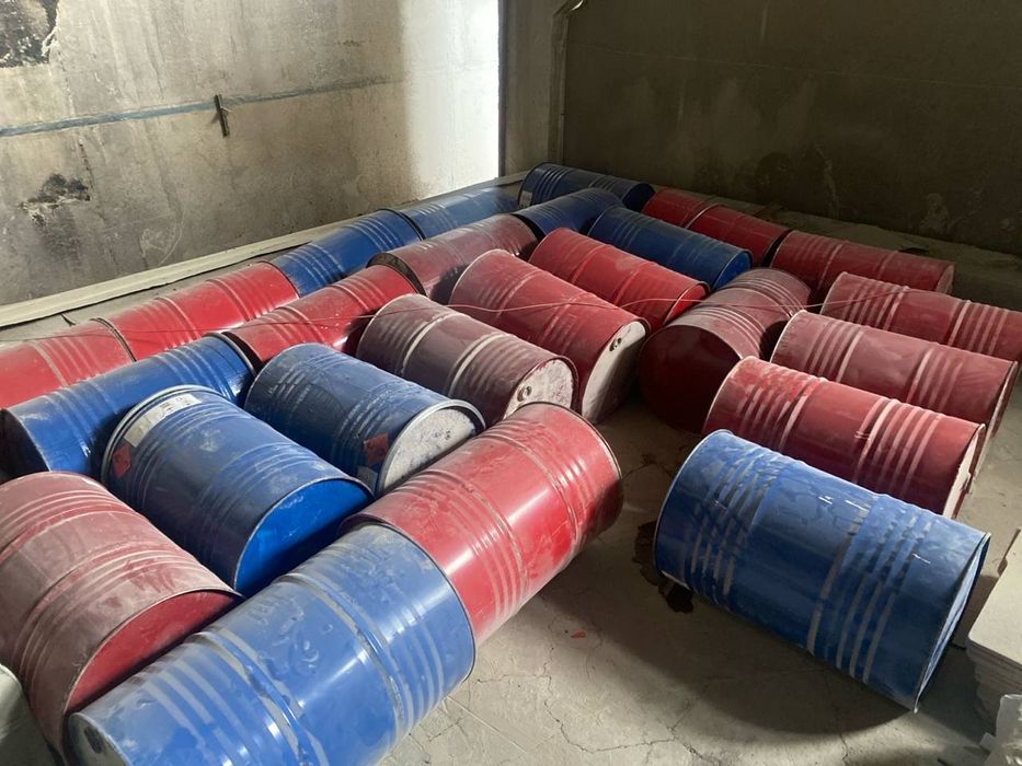 Пустой бочка сотилади грунтовкадан бушаган