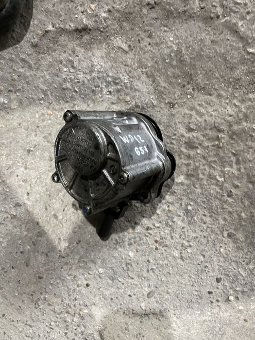 Вакуум помпа за Мерцедес ОМ651