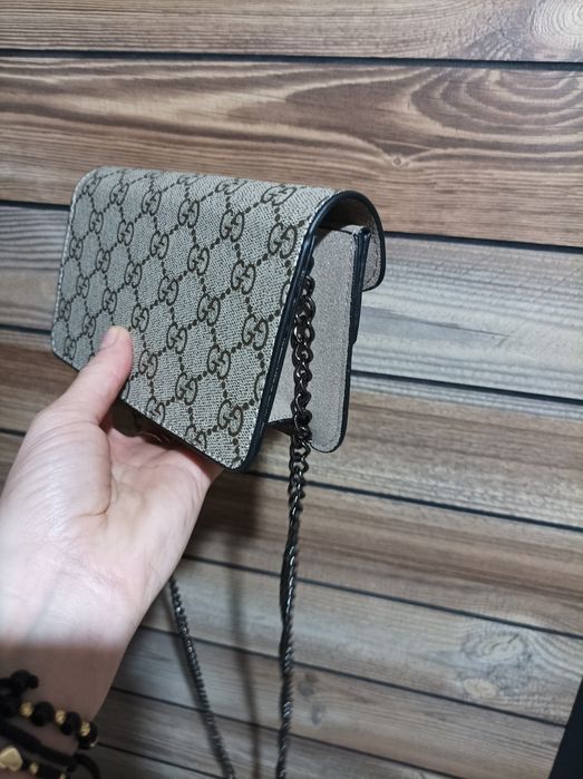 Топ модел дамска чанта