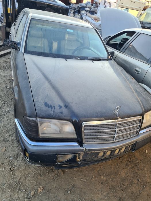 Мерцедес Ц200 Mercedes C200 i на части