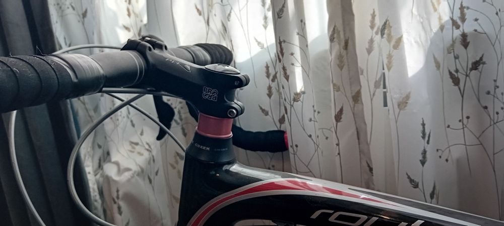 Шосеен велосипед Specialized Roubaix