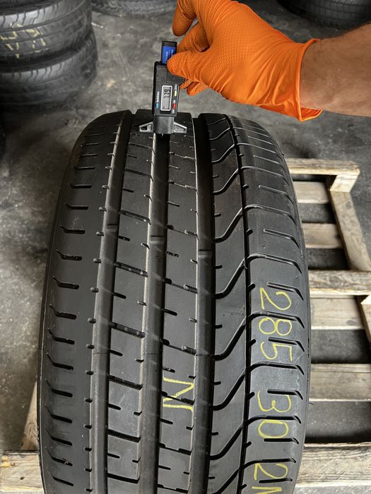 1 anvelopa vara 305/40/20 , Pirelli , 6.4 mm , DOT 2020 , OEM BMW X5  X6 !