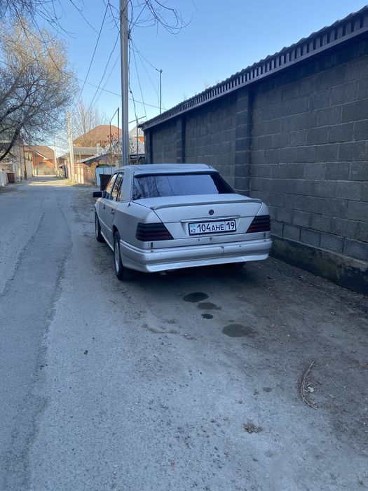 Мерседес 124 ,1995 года