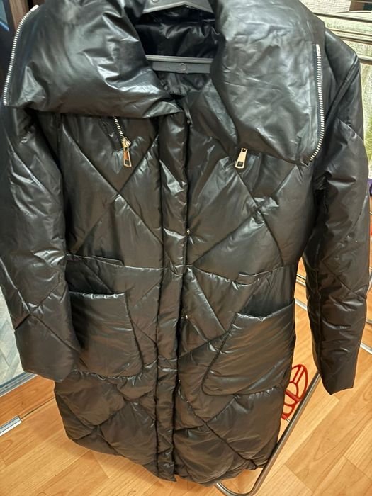 Продам пуховики зимние