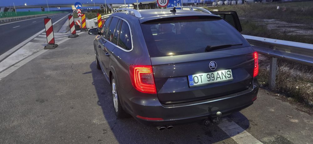 Skoda superb  facelift