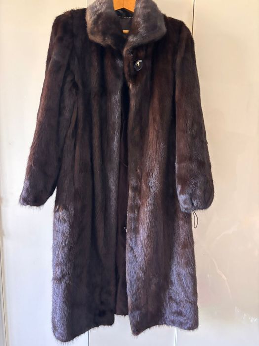 норковая шуба цельная, с шапкой