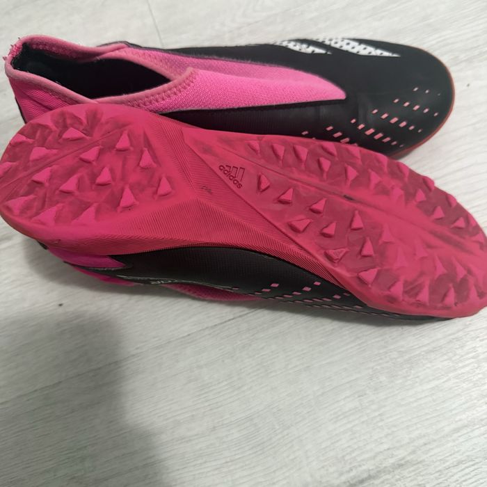 Adidas Predator Precision 3 TF Ghete De Fotbal Pentru Copii Cu Talpă Cu Crampoane Negru Core Alb Cloud Roz Team Shock 2