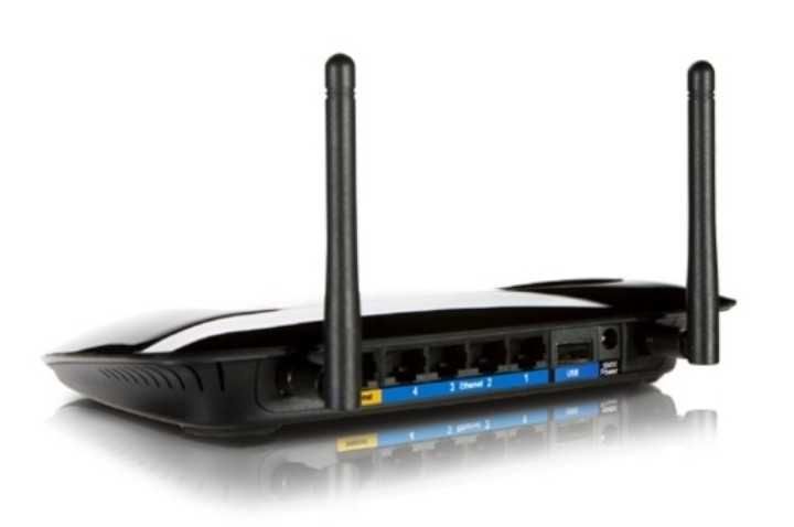 Router Linksys by Cisco wireless-N broadband WRT160NL