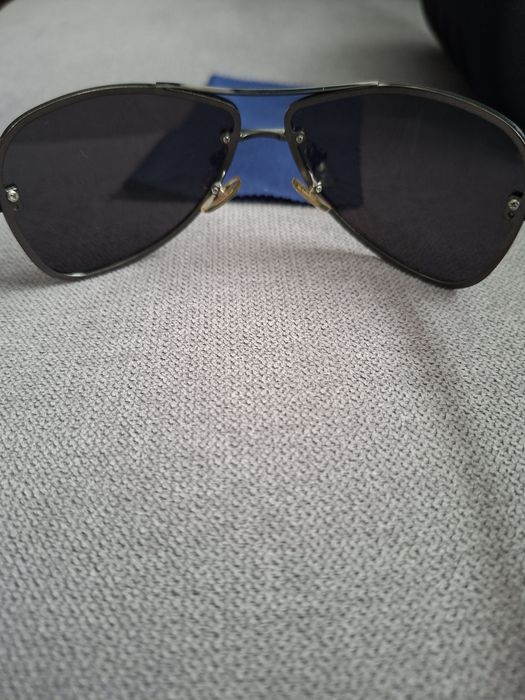 Аксесоари Нови слънчеви очила и гривни за 8 евро ВСИЧКО