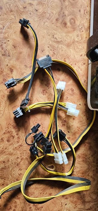 adaptor alimentare placa video pci-e 6 pini tata la 8 pini mama