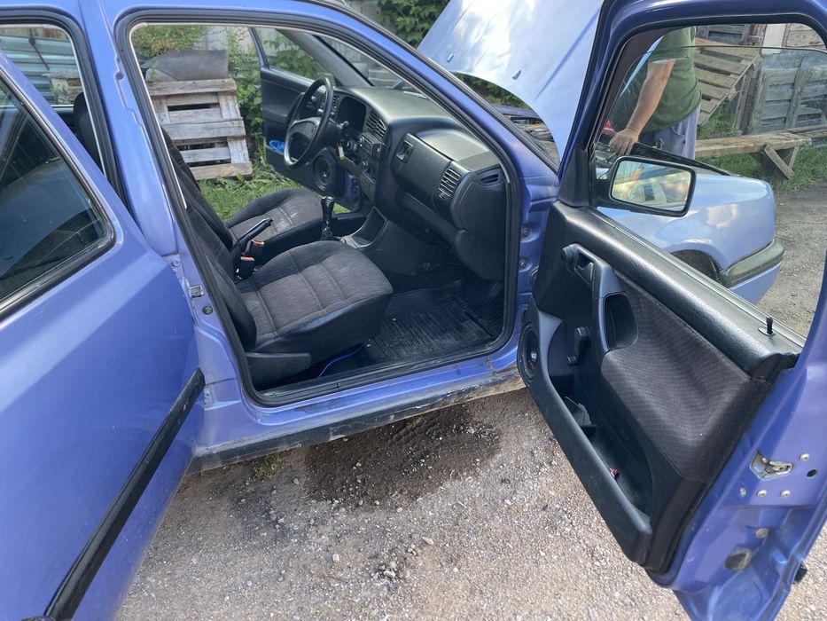 Фольксваген Голф3