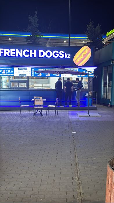 Продам павильон 18кв в хорошем состоняий вытяжка