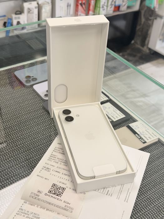 Apple iPhone 16 128GB White Чисто Нов!