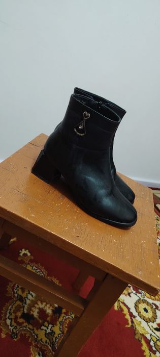 Ботинки женская обувь