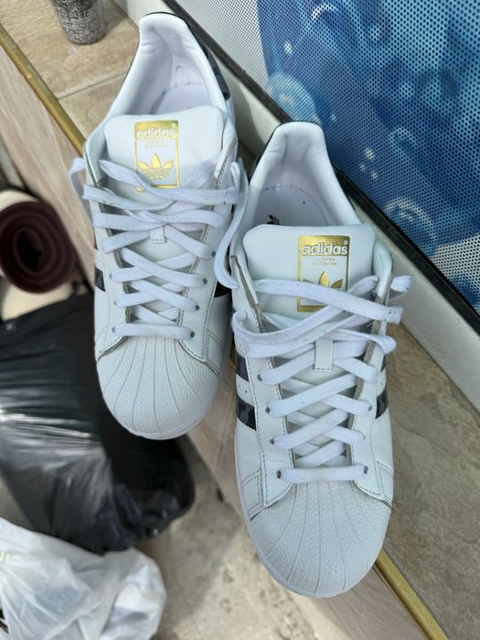 Adidas Superstar
