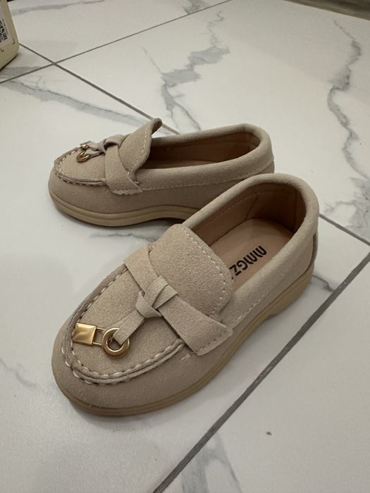 Продам детские лоферы