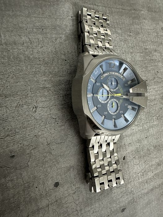 Продам часы Diesel