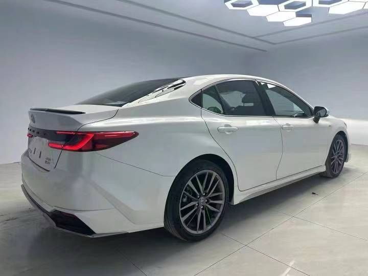 Toyota Camry 2.5 Hybrid