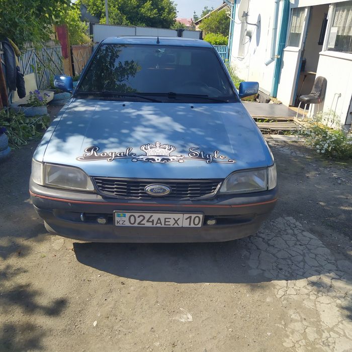 Продам форд эскорт