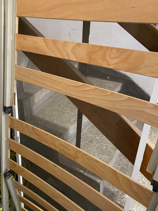 Рамка за болнично легло