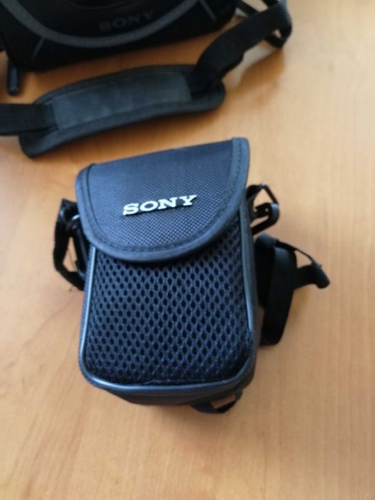 продам видеокамеру фирмы  SONY