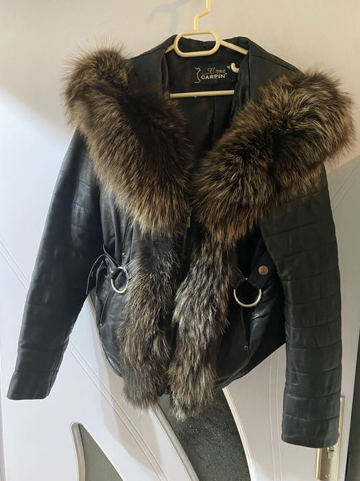 Дамско кожено яке с яка от естествен косъм