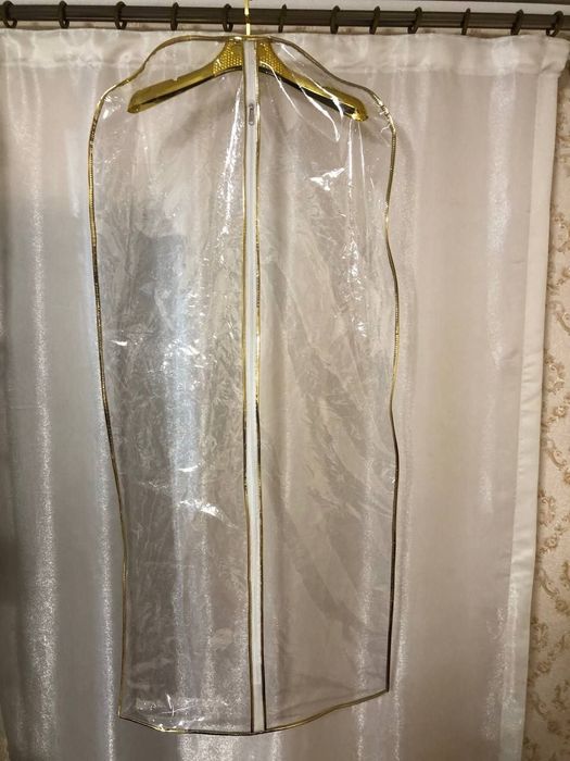 Чехол для хранения одежды  порядок в гардеробе!