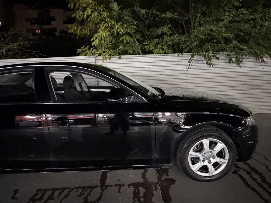 Vand Audi A4 B8 2010