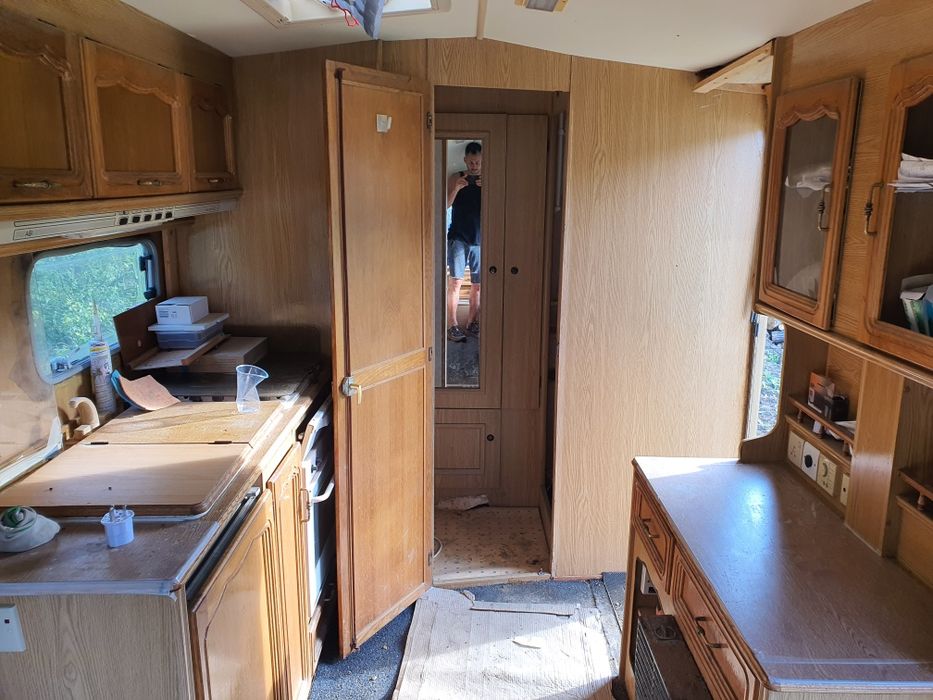 Rulota Award cu baie