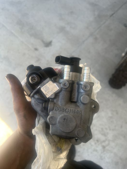 Горивна помпа audi 2.0tdi  vw skoda seat