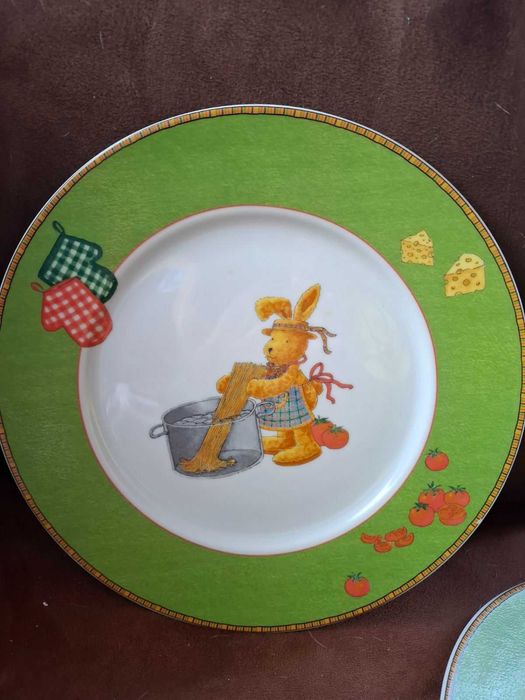 Порцеланово плато със зайче