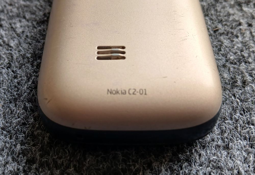 Сотовый аппарат Nokia C2-01