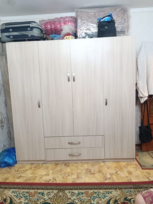 Продам шкаф срочно