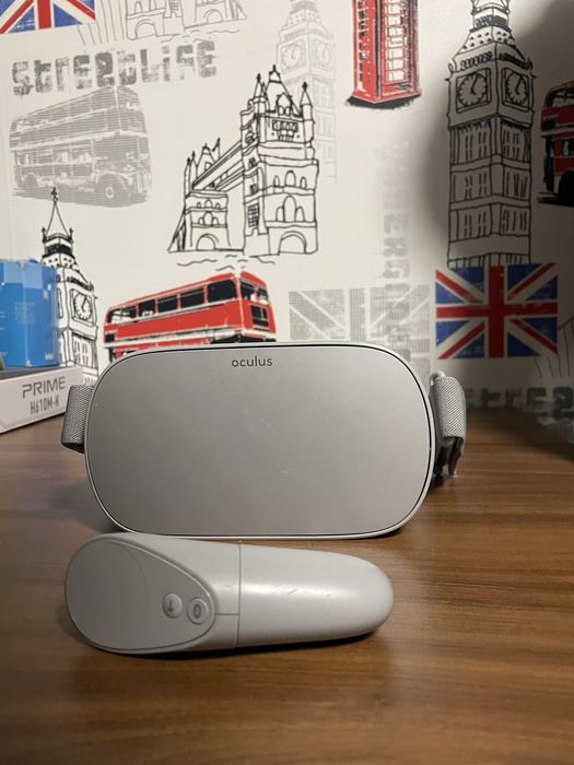 Ochelari VR OCULUS GO 64 gb memorie cu toate accesorile+cablu de 2 m