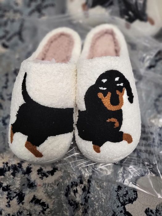 Домашние тапки с интересным принтом