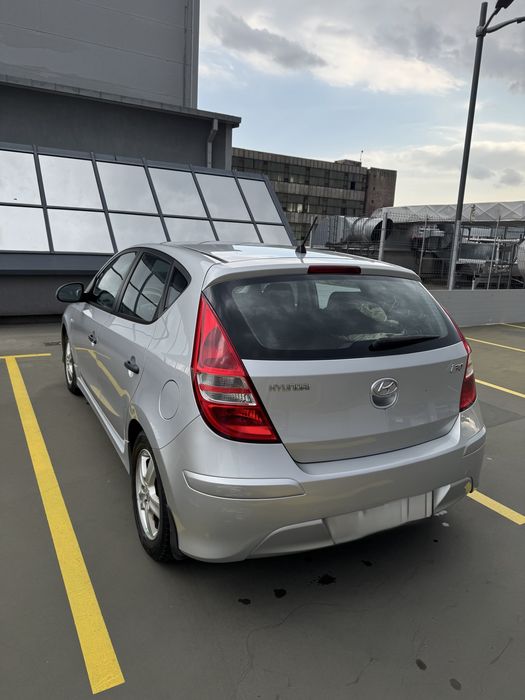 HYUNDAI i30 2011 — imagine 5