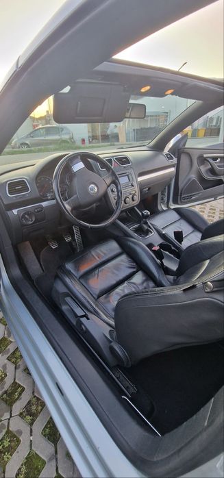 Vând Volkswagen EOS