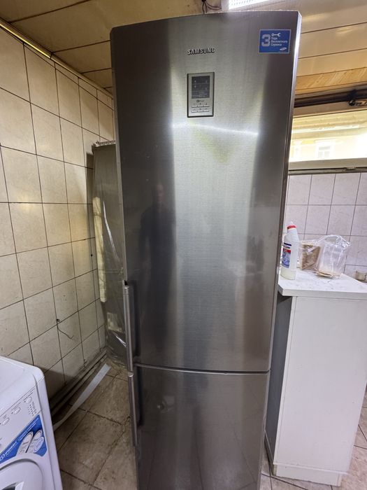 Холодильник Samsung