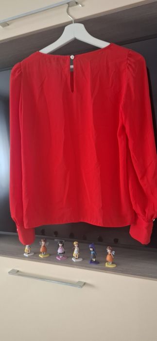 Bluză roșie elegantă