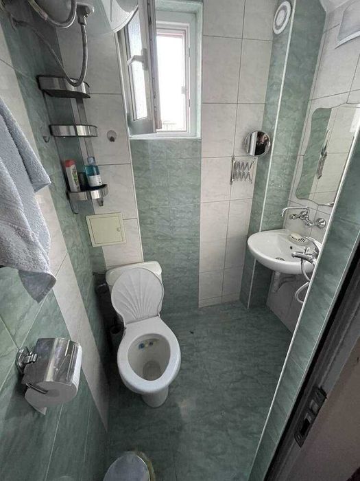 Дава се под наем Двустаен апартамент в Бургас, Сарафово - 70 кв.м за 153 € - Снимка #2