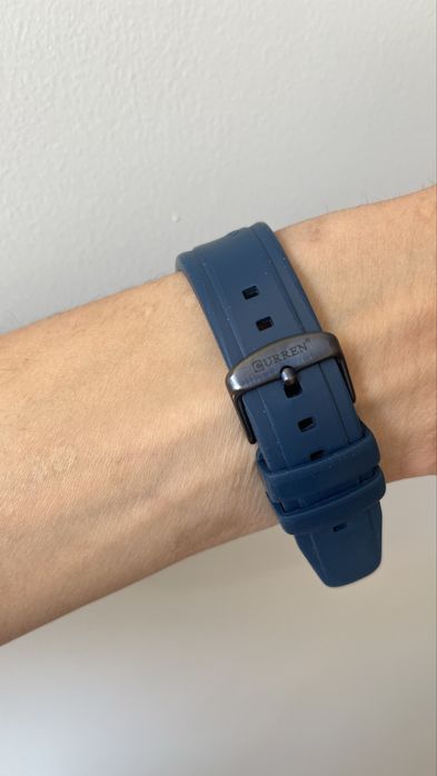 продам 2 часиңк по цене однои