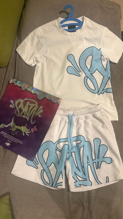 Syna World екипи