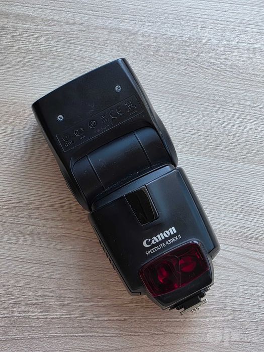 Canon SPEEDLITE 430EXII Вспышка для камер Canon. в рабочем состоянии