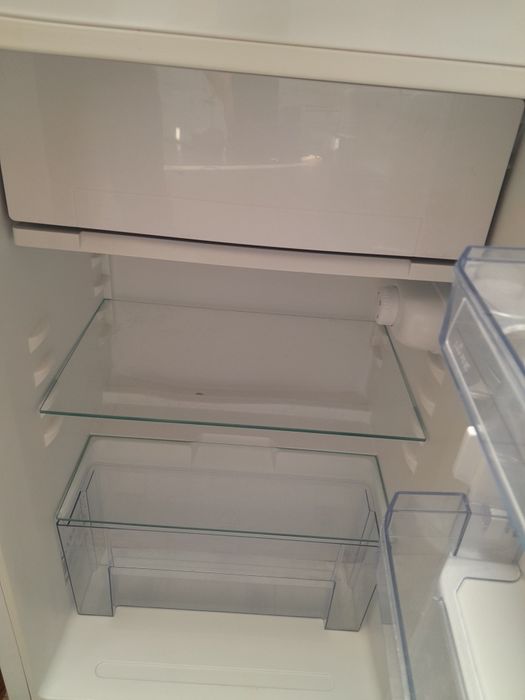 Малък хладилник Lino