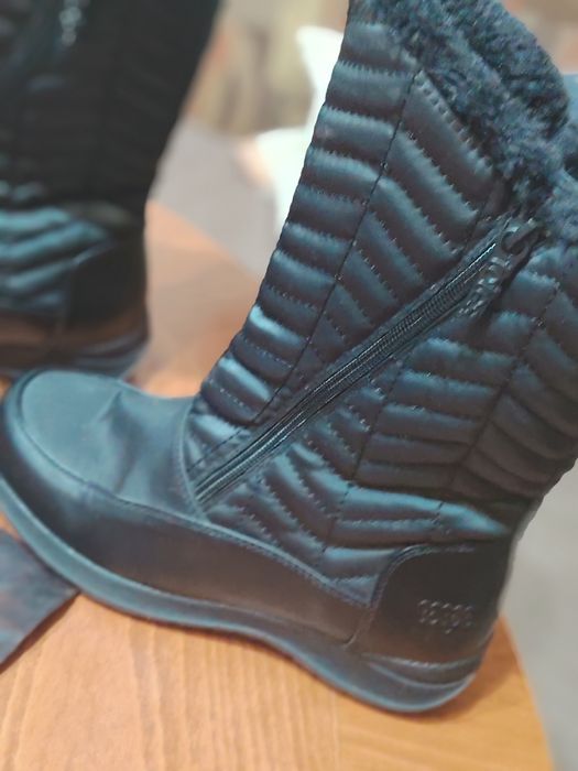 Дамски ботуши и детски39 и 40 номер